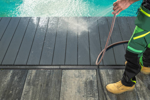 Why Choose Our Certified Pressure Washing Experts for Your Project Needs in Riverside, IL?